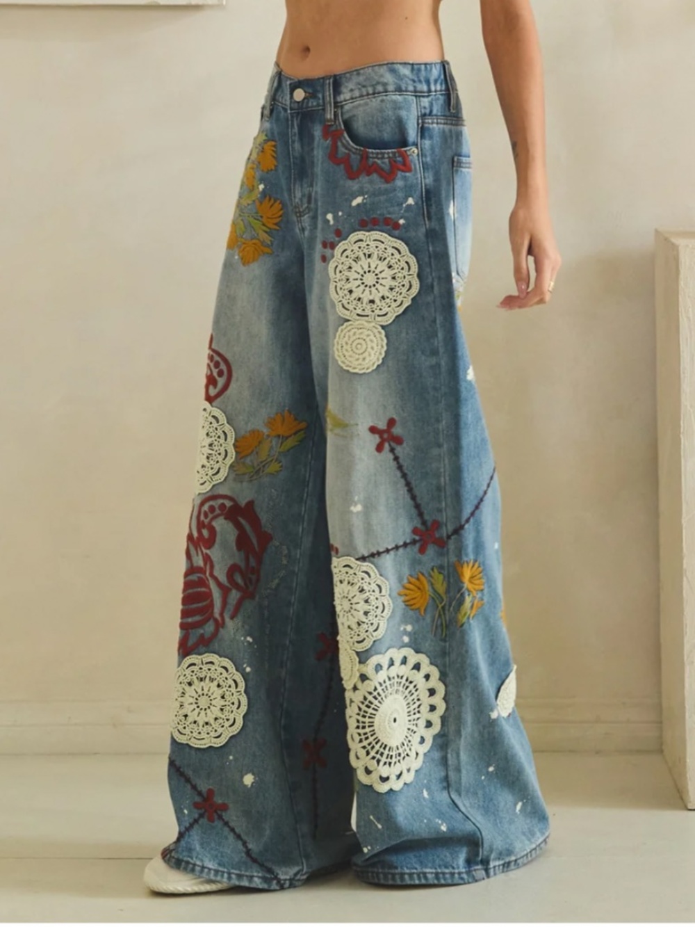 🎉 Oli and Hali “DEE” OLI & Hali WIDE LEG DENIM PANTS WITH EMBROIDERY DETAIL 34 - Picture 7 of 14